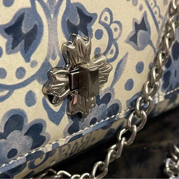 COPY - Patricia Nash Giada Chain Strap Crossbody - Italian Folklore NWT - Picture 7 of 9